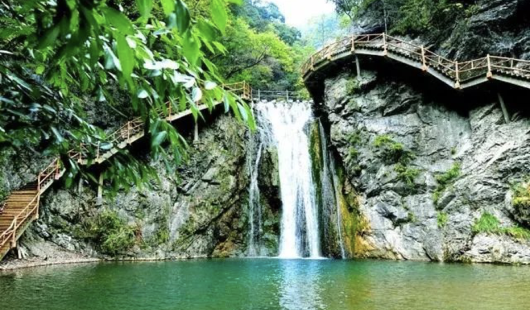 Jinsixia Gorge hey xian 1 768x450