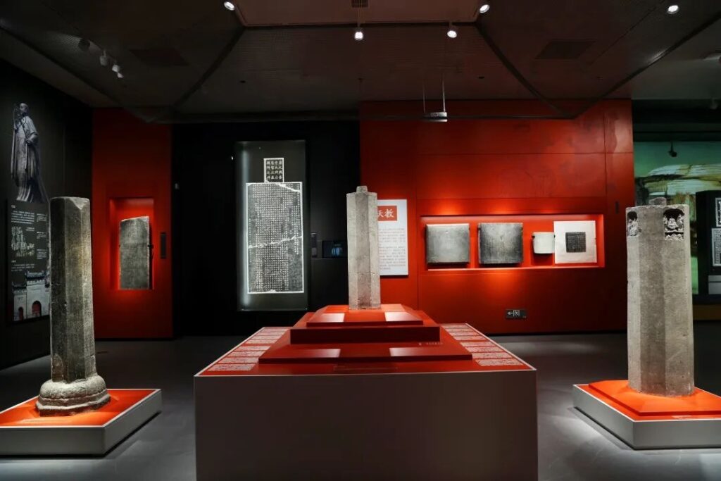 exhibit inside the Xi’an Beilin Museum, Xian, HeyXian 